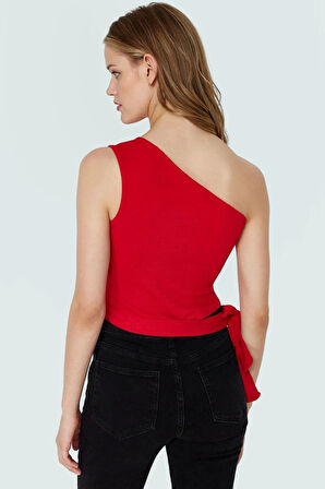 Asimetrik Yaka Kolsuz Örme Bluz Fitted Bağlama Detayı Rahat ve Şık Kaliteli İşçilik