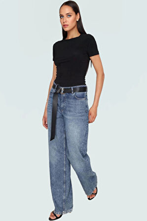 Yazlık Kısa Kollu Örme Crop Bluz Bisiklet Yaka Fitted Konforlu Kesim Özenle Seçilmiş