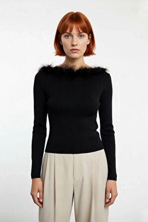 Kadın Fitted Kayık Yaka Tüylü Detay Triko Kazak Uzun Kollu İnce Dokulu Kış Modası Sunar Kaliteli