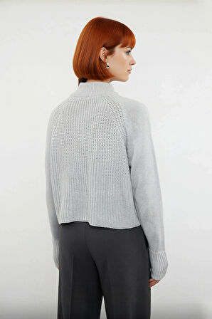 Kadın Selanik Dokuma Regular Kalıp Crop Dik Yaka Fermuarlı Uzun Kollu Triko Kazak Günlük Şıklık