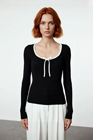 Kadın Basic Fitilli Triko Kazak Standart Kol Havuz Yaka İnce Yapısıyla Gün Boyu Konfor Sağlar