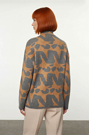 Kadın Basic Siluet Uzun Kol Dik Yaka Triko Kazak Konforlu Akrilik Dokusuyla Soğuklara Meydan Okuyun