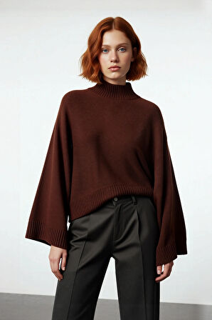 Kadın Basic Siluet Oversize Dik Yaka İspanyol Kol Akrilik Triko Kazak Konforlu Ve Modern Kaliteli