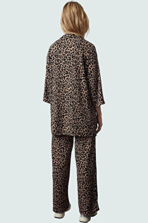 Şık Leopar Desenli Kimono Takım Nefes Alan Polyester Kumaş Görünüm Profesyonel