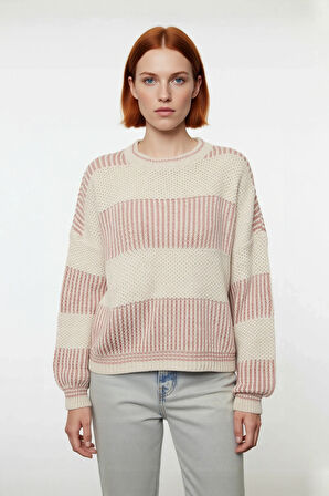 Kadın Basic Siluet Uzun Kollu Oversize Kesim Renk Bloklu Pike Dokuma Triko Kazak Kış Kombinlerinin