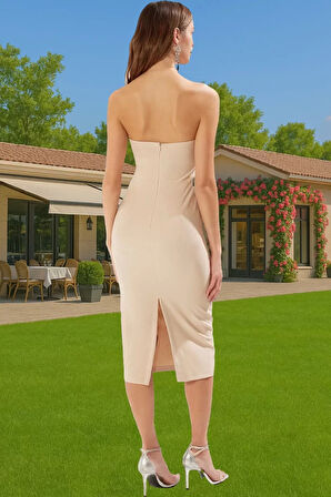 Vücuda Oturan Şık Abiye Elbise Finike Dokuma Polyester Karışımlı Seçkin Malzeme Modern Stil