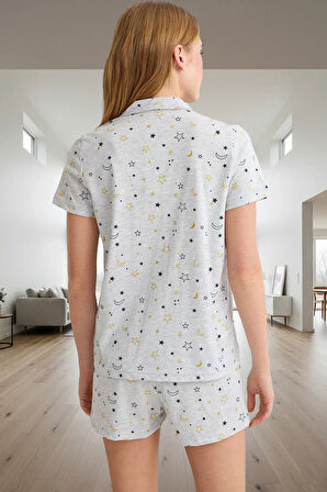 Kısa Kollu Örme Pijama Takımı Yıldız Desenli Nefes Alan Kumaş Profesyonel Görünüm Rahat Ve Şık