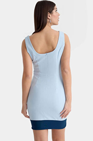 Polyester Elastan Dokuma Mini Elbise Vücudu Saran Kare Yaka Renk Bloklu Kısa Konforlu Kesim