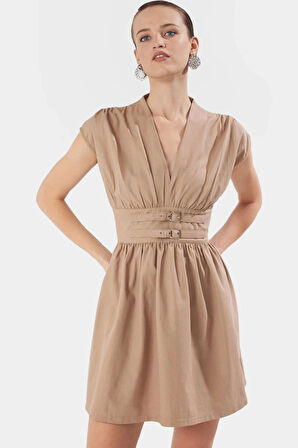 Rahat ve Şık Mini Elbise Pamuklu Gabardin Kumaş V Yaka Kemer Detayı A Kesim Günlük Kullanım İçin