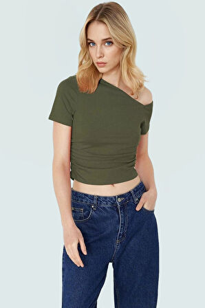 Asimetrik Yaka Basic Crop Bluz Örme Pamuklu Kumaş Yazlık Günlük Kombin Trend Tasarım