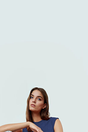 Rahat Yazlık Bluz Viskoz Ribana Bisiklet Yaka Vücuda Oturan Kalıp Şık Görünüm