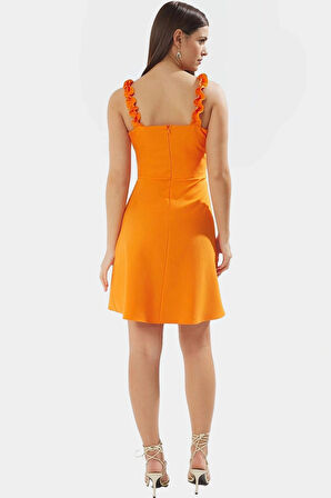 Yazlık Mini Elbise A line Fırfır Detaylı Kare Yaka Polyester Kumaş Modern Stil Trend Tasarım