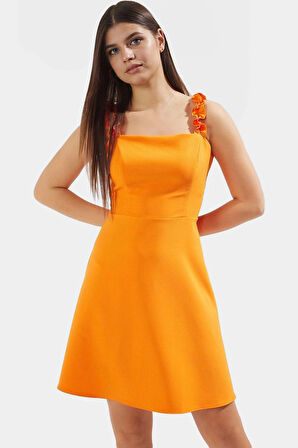 Yazlık Mini Elbise A line Fırfır Detaylı Kare Yaka Polyester Kumaş Modern Stil Trend Tasarım