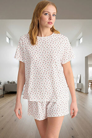 Yazlık Pijama Takımı Kiraz Desenli Örme Şortlu Takım Kaliteli İşçilik Profesyonel Görünüm