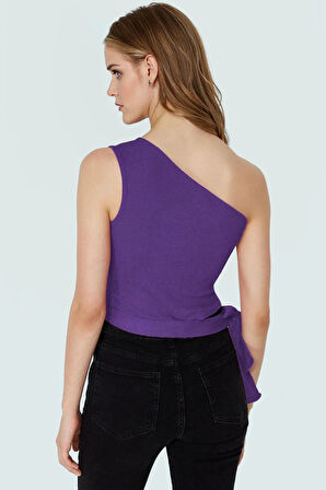 Asimetrik Yaka Kolsuz Örme Bluz Fitted Bağlama Detayı Rahat ve Şık Kaliteli İşçilik