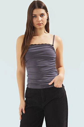 İnce Askılı Kare Yaka Polyester Bluz Micro Örme Kumaş Fitted Kalıp Günlük Şıklık