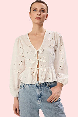 Kadın Uzun Kollu Brode Gömlek V Yaka Regular Günlük Şık Hafta Sonu Yaz Aylarının Vazgeçilmezi