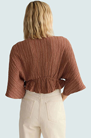 Dokuma Crinkle Bluz V Yaka Keten Karışımlı Yazlık Şıklık Rahat Kullanım Profesyonel Görünüm