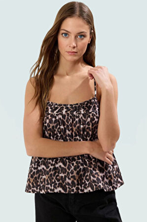 Yazlık Kadın Terrycotton Crop Bluz İnce Askılı Leopar Desenli Oversize Şık Görünüm