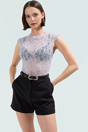 Rahat ve Şık Dantelli Örme Bluz Yaz Günleri İçin İdeal Seçim Modern Stil Özel Tasarım