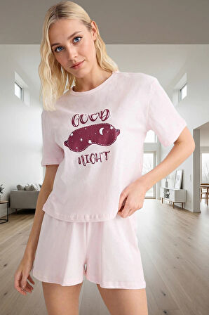 Rahat ve Şık %100 Pamuk Pijama Takımı Yaz İçin İdeal 'Good Night' Baskısı Zarifane Tasarım