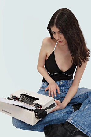 Rahat Yazlık Bluz Renk Likralı Penye Havuz Yaka İnce Askılı Konforlu Kesim