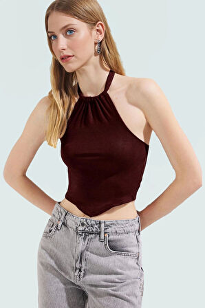 Viskoz Ribana Crop Bluz Halter Yaka Fitted Günlük Stil Profesyonel Görünüm Konforlu Kesim