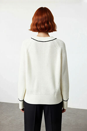 Kadın Casual Selanik Örgü Uzun Kol Biye Detaylı Bisiklet Yaka Triko Kazak Kış Modasına Uyumlu.