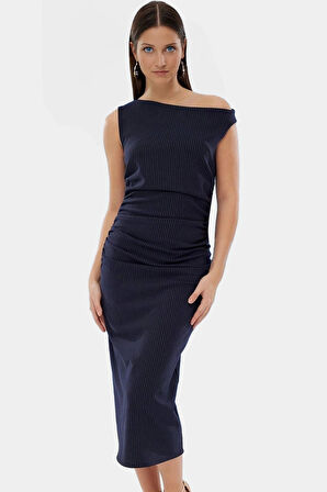 Vücudu Saran Çizgili Midi Elbise Yazlık Dokuma Polyester Elastan Modern Stil