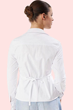 Kadın Uzun Kollu Gömlek Pamuk Poplin Kumaş Fitted Kalıp Günlük Stil Yaz Aylarının Vazgeçilmezi