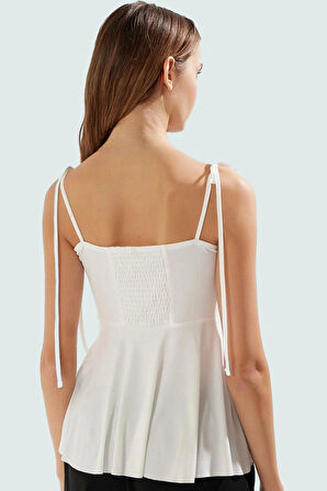 Rahat ve Şık Kolsuz Örme Bluz %97 Polyester Yaz İçin Ideal Konforlu Kesim Seçkin Malzeme