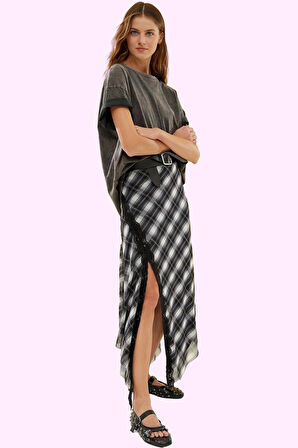 Kadın Maxi Etek Yüksek Bel Tül Kumaş Ekose Desenli Dantel Detaylı Yaz Aylarının Vazgeçilmezi