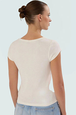 Vücuda Oturan Pamuklu Ribana Bluz Şık ve Rahat Yazlık Uzun Ömürlü Kullanım Trend Tasarım