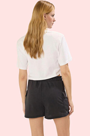 Kadın Yazlık Kısa Şort Polyester Rahat Kalıp Cep Detaylı Sloganlı Yaz Aylarının Vazgeçilmezi