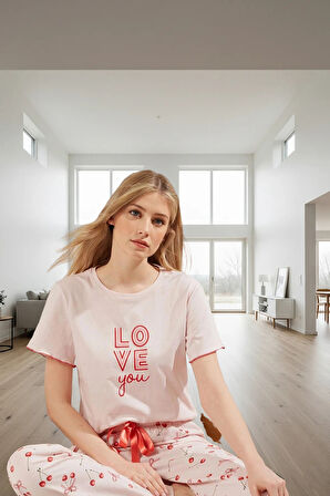 Evde Rahatlık İçin %100 Pamuklu Kiraz Desenli Pijama Takımı Kaliteli İşçilik Dayanıklı Malzeme