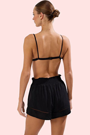 Kadın Yazlık Şort Renk Fırfırlı Detay Straight Kalıp Rahat ve Şık Plaj Kombinleri İçin Hafta Sonu