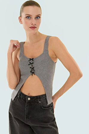 Premium Triko Bluz Renk Kare Yaka Günlük Şık Yazlık Zarifane Tasarım Rahat Kullanım