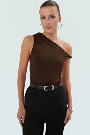 Rahat ve Şık Asimetrik Yaka Örme Bluz Polyester Elastan Karışımı Modern Stil Dayanıklı Malzeme