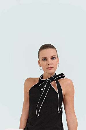 Regular Kalıp Örme Bluz Halter Yaka Kontrast Biye Detaylı Yazlık Trend Tasarım