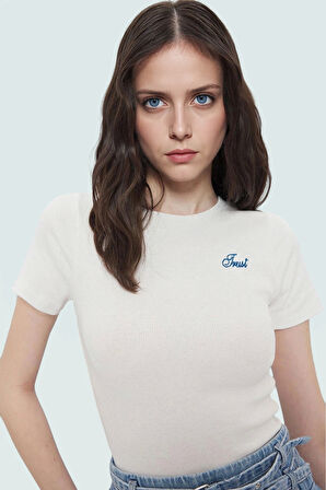 Slogan Nakışlı Bluz %70 Polyester %29 Pamuk Yazlık Kısa Kol Rahat Ve Şık Kaliteli İşçilik