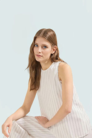 Şık Çizgili Keten Görünümlü Yazlık Bluz Pantolon Takım Rahat Kullanım Konforlu Kesim