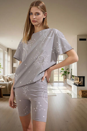 Galaksi Desenli Örme Pijama Takımı %100 Pamuk Konforu Konforlu Kesim Rahat Kullanım Modern Stil