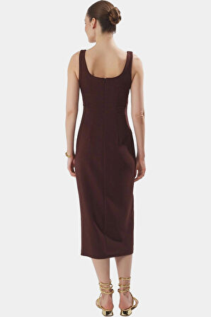 88% Polyester Yazlık Midi Elbise Kolsuz Vücudu Saran Dokuma Kumaş Smart Stil Profesyonel Görünüm