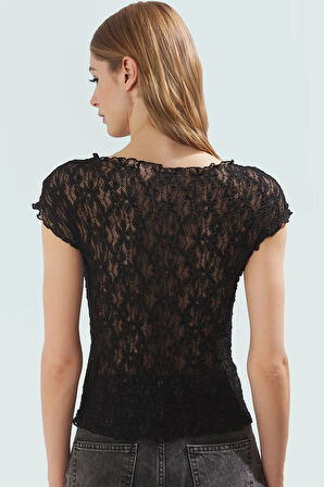 Rahat ve Şık Dantelli Örme Bluz Yaz Günleri İçin İdeal Seçim Modern Stil Özel Tasarım