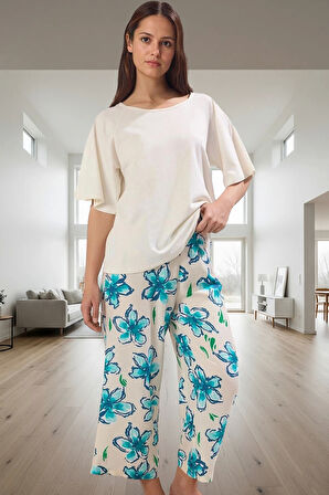 Evde Rahatlık %100 Pamuklu Çiçekli Pijama Takımı Regular Kalıp Şık Görünüm Yüksek Kalite