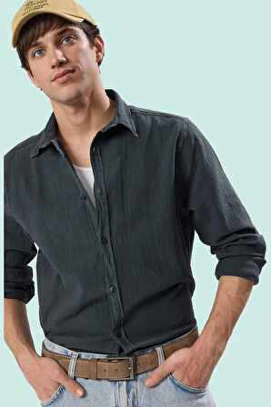 Erkek Klasik Gömlek Pamuk Yaz Aylarının Rahatlığı Stilin Buluştuğu Yer Vazgeçilmez Tasarım