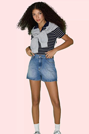 Kadın Yazlık Kısa Boy Denim Şort Pamuk Geniş Paça Günlük Kullanım Yaz Aylarının Vazgeçilmezi