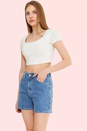 Kadın City Short Denim Şort Pamuk Rahat ve Şık Yaz Kombinleri Günlük Kullanım Modern Tasarım