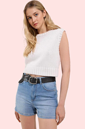 Kadın Kısa Boy Denim Şort Pamuk Geniş Paça Yazlık Günlük Kullanım Yaz Aylarının Vazgeçilmezi