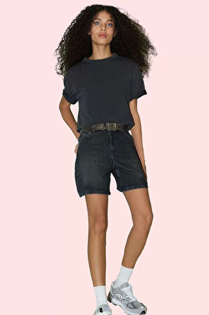 Kadın Yazlık Pamuk Denim Bermuda Şort Casual Tarz Günlük Kullanım Yaz Aylarının Vazgeçilmezi
